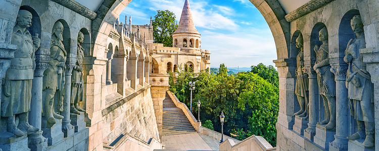 The Blue Danube Discovery with 2 Nights in Budapest & 2 Nights in Prague