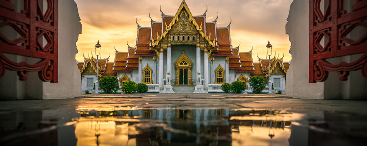 Fascinating Vietnam, Cambodia
  & the Mekong River with Bangkok (Northbound)